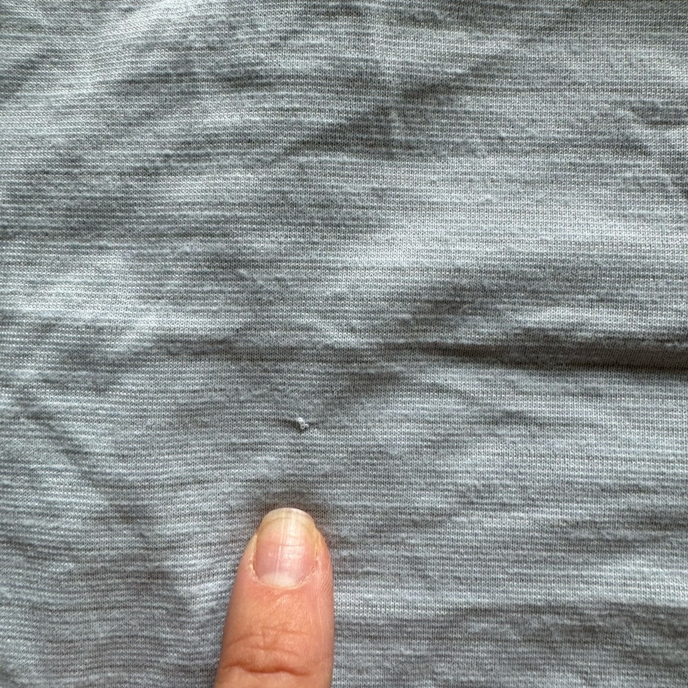 Lululemon tank - Picture 5 of 5
